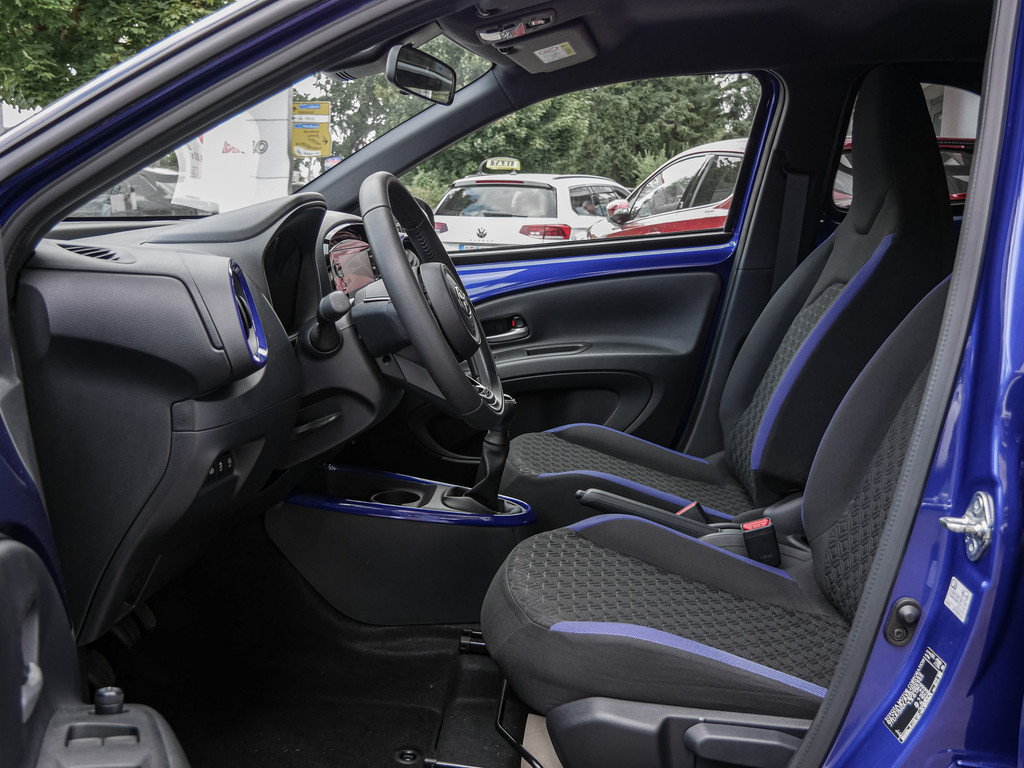 Fahrzeugansicht TOYOTA Aygo X 1.0 Pulse - Bild 6