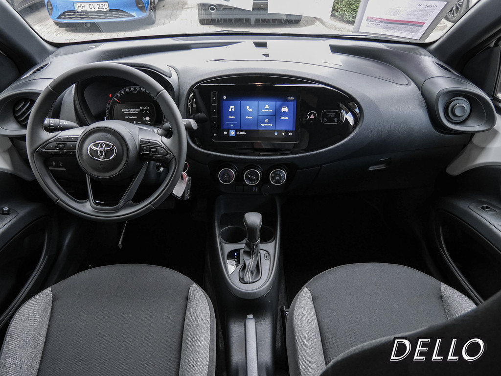 Fahrzeugansicht TOYOTA Aygo X 1.0 Play - Bild 2