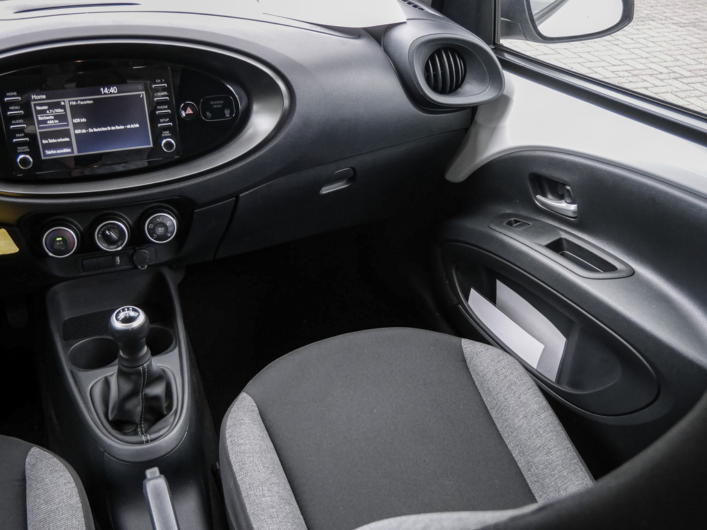 Fahrzeugansicht TOYOTA Aygo X 1.0 Play - Bild 7