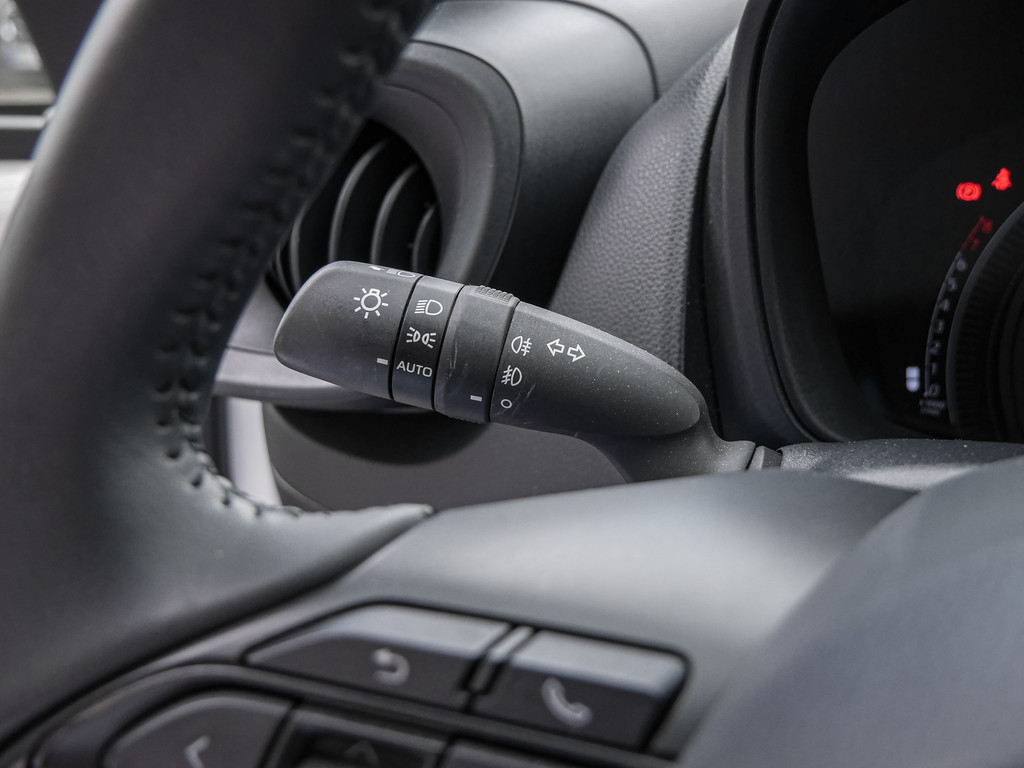 Fahrzeugansicht TOYOTA Aygo X 1.0 Play - Bild 22