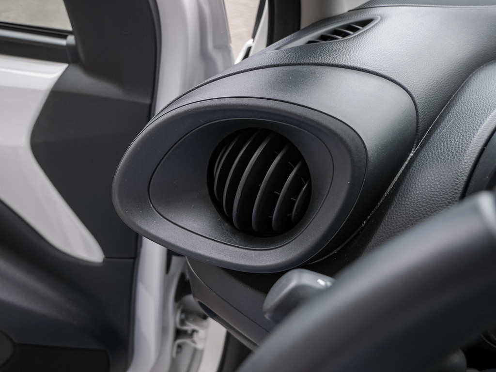 Fahrzeugansicht TOYOTA Aygo X 1.0 Play - Bild 27