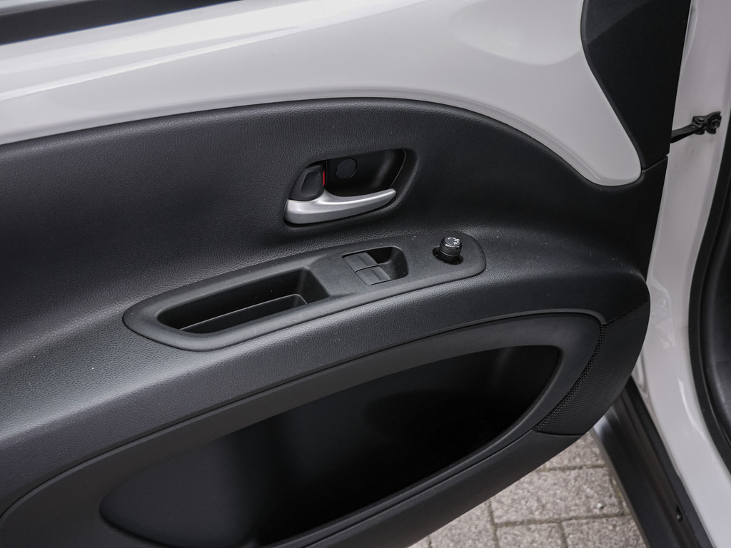 Fahrzeugansicht TOYOTA Aygo X 1.0 Play - Bild 30