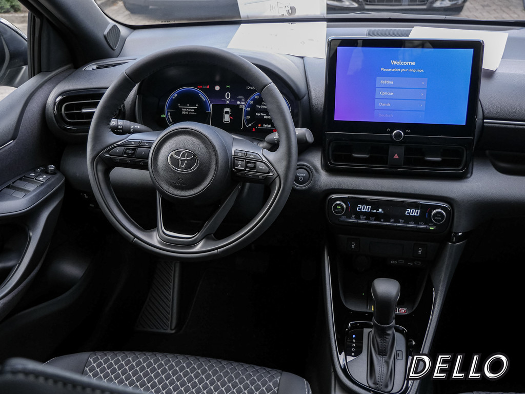 Fahrzeugansicht TOYOTA Yaris 1.5 Hybrid Style Plus - Bild 8