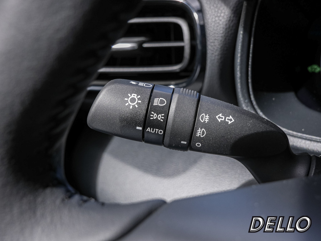 Fahrzeugansicht TOYOTA Yaris 1.5 Hybrid Style Plus - Bild 26