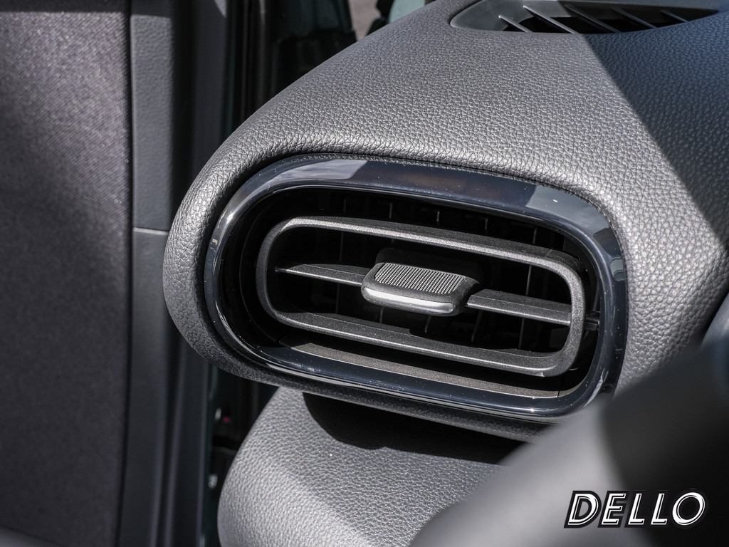 Fahrzeugansicht TOYOTA Yaris 1.5 Hybrid Style Plus - Bild 31