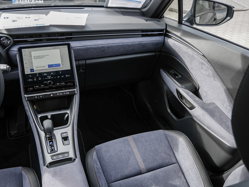 Fahrzeugansicht LEXUS LBX Cool - Bild 7