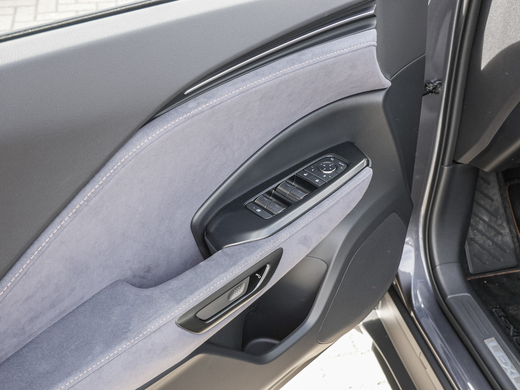 Fahrzeugansicht LEXUS LBX Cool - Bild 28