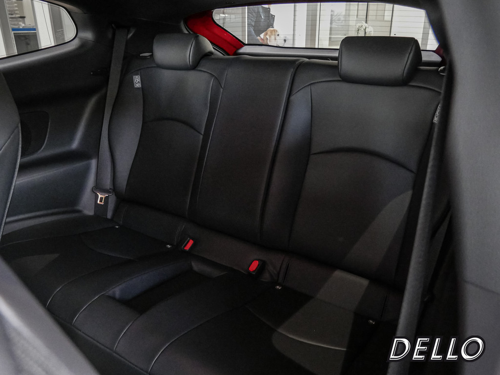 Fahrzeugansicht TOYOTA Yaris 1.6 GR - Bild 5