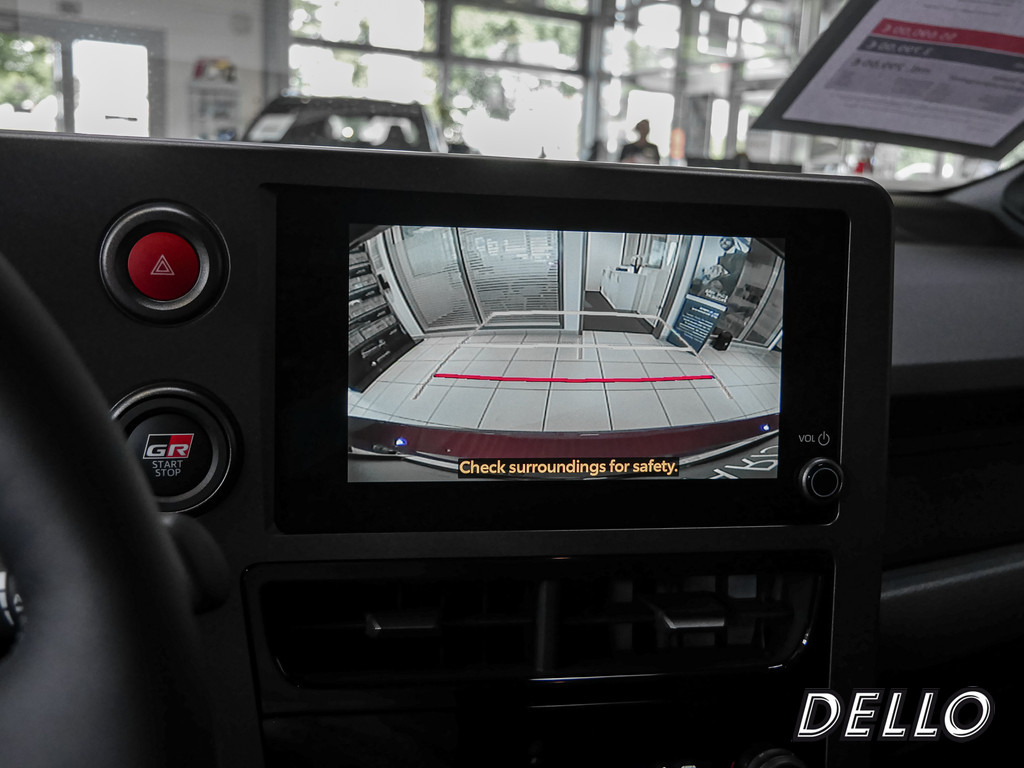 Fahrzeugansicht TOYOTA Yaris 1.6 GR - Bild 10