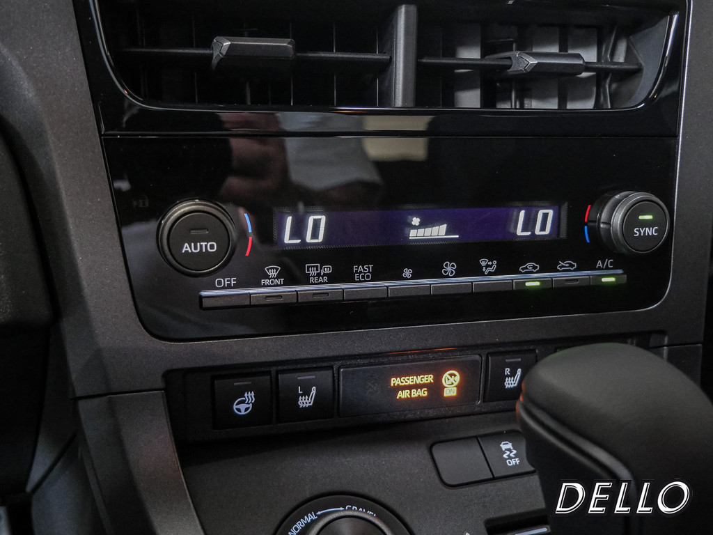 Fahrzeugansicht TOYOTA Yaris 1.6 GR - Bild 11