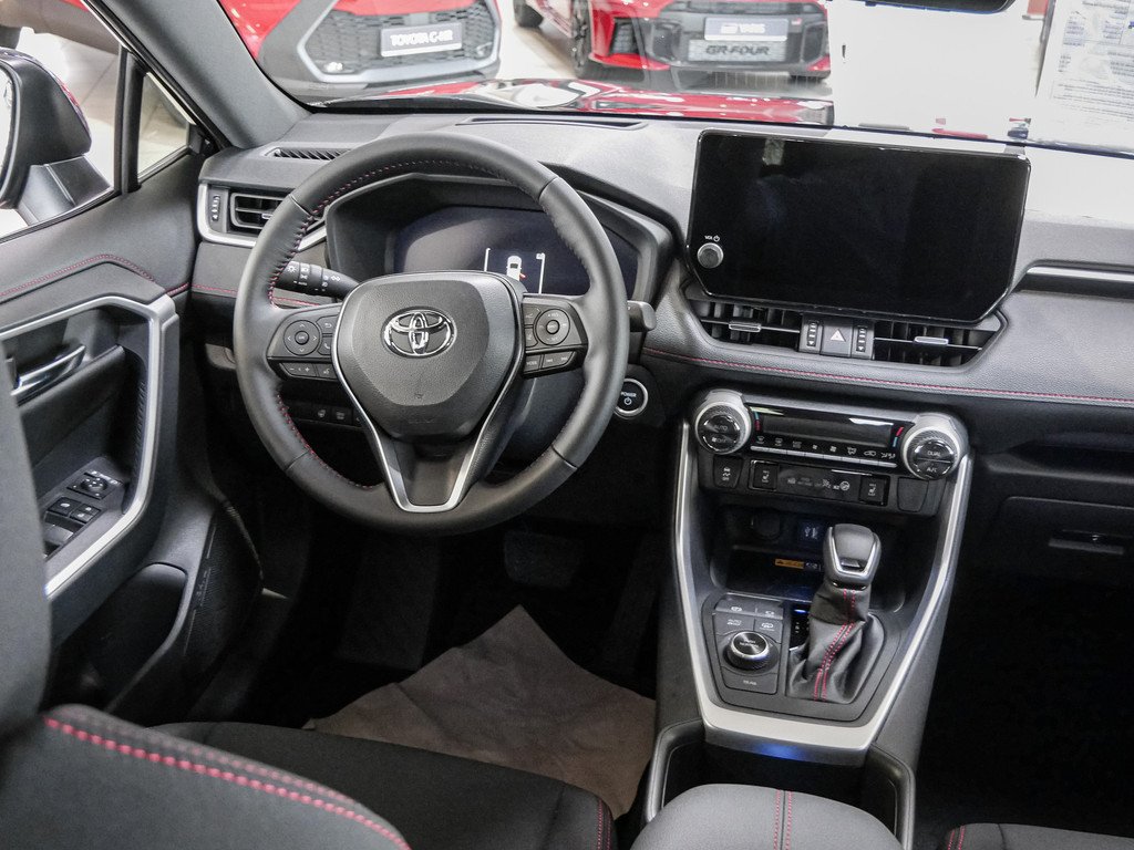 Fahrzeugansicht TOYOTA RAV4 2.5 Plug-in Hybrid 4x4 Teamplayer - Bild 6