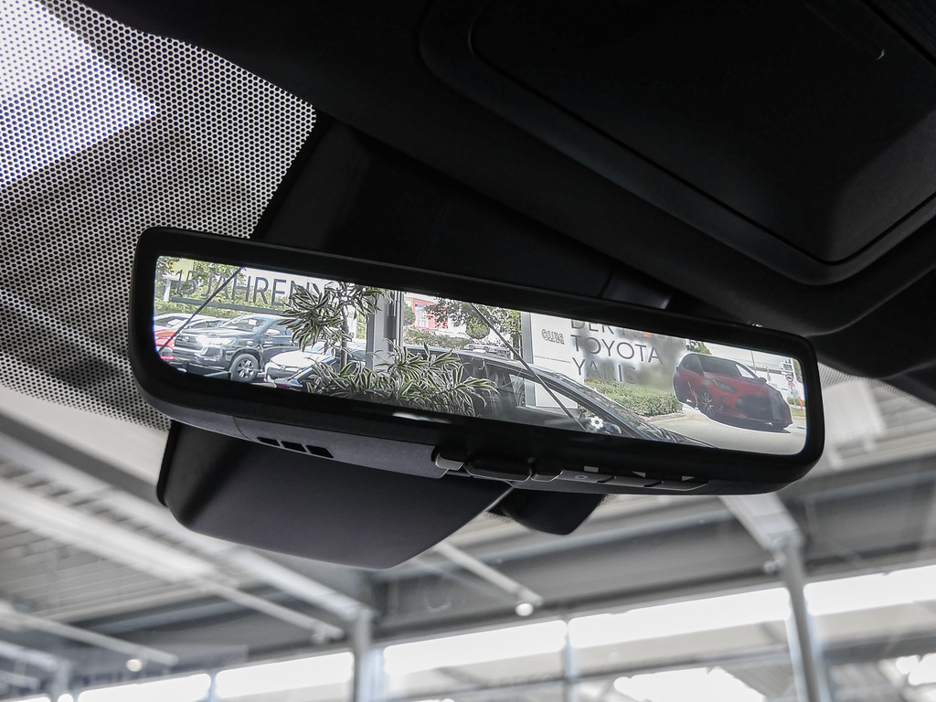 Fahrzeugansicht TOYOTA RAV4 2.5 Plug-in Hybrid 4x4 Teamplayer - Bild 22