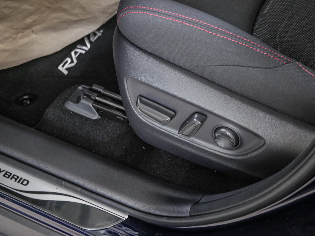 Fahrzeugansicht TOYOTA RAV4 2.5 Plug-in Hybrid 4x4 Teamplayer - Bild 33