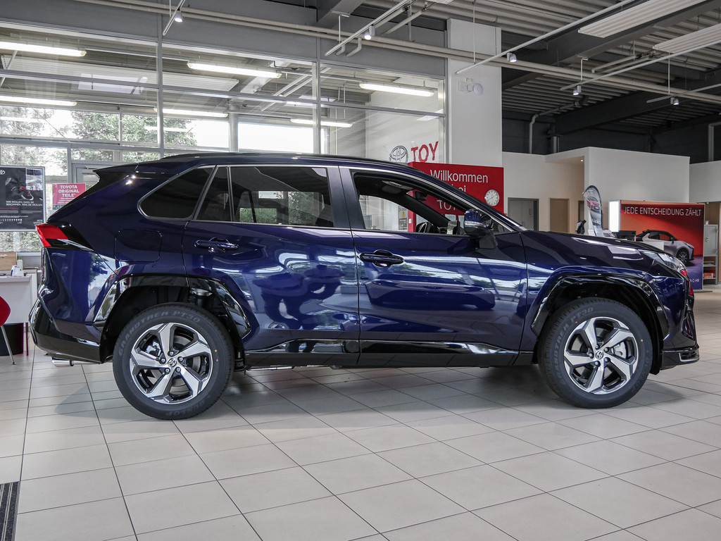 Fahrzeugansicht TOYOTA RAV4 2.5 Plug-in Hybrid 4x4 Teamplayer - Bild 34