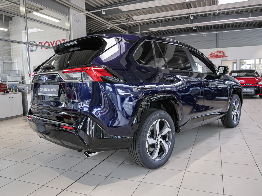 Fahrzeugansicht TOYOTA RAV4 2.5 Plug-in Hybrid 4x4 Teamplayer - Bild 36