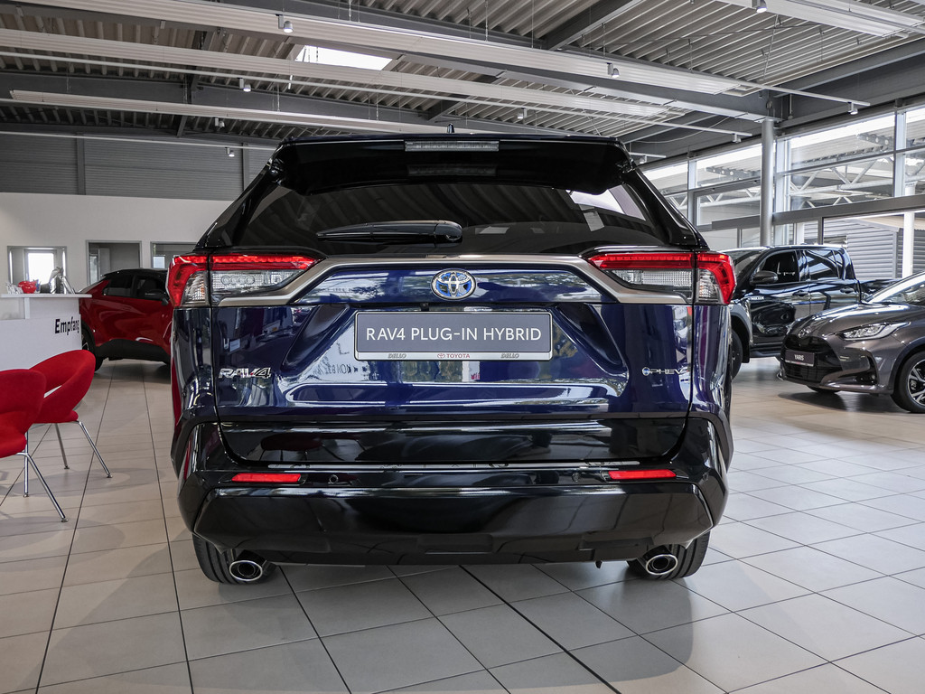 Fahrzeugansicht TOYOTA RAV4 2.5 Plug-in Hybrid 4x4 Teamplayer - Bild 37