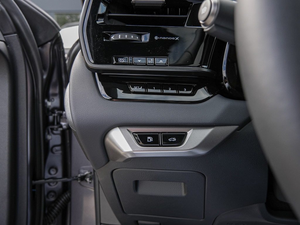 Fahrzeugansicht LEXUS RX 450h + F Sport Design - Bild 28