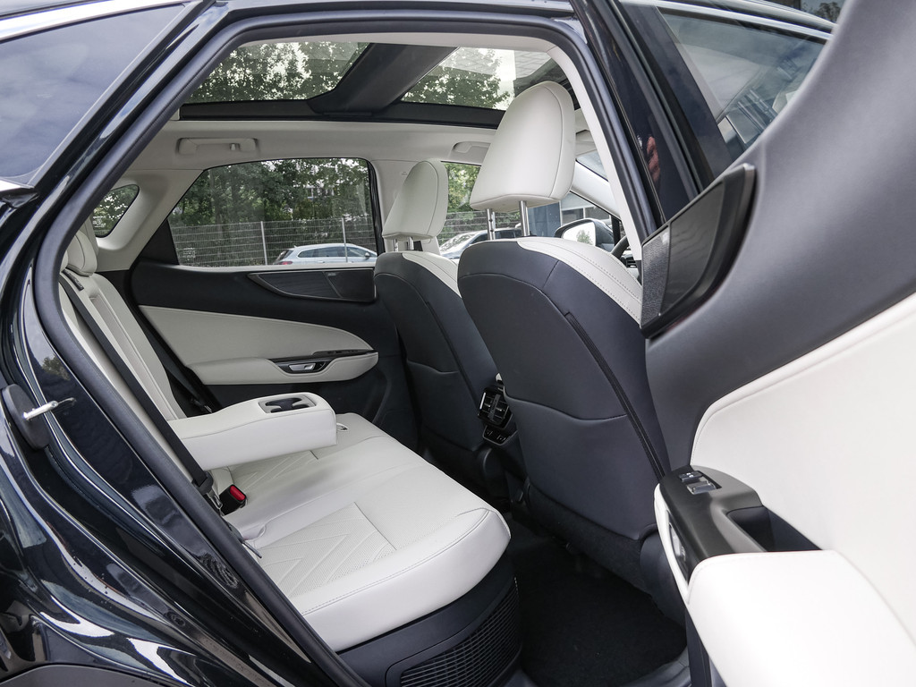 Fahrzeugansicht LEXUS NX 350h Luxury AWD - Bild 37