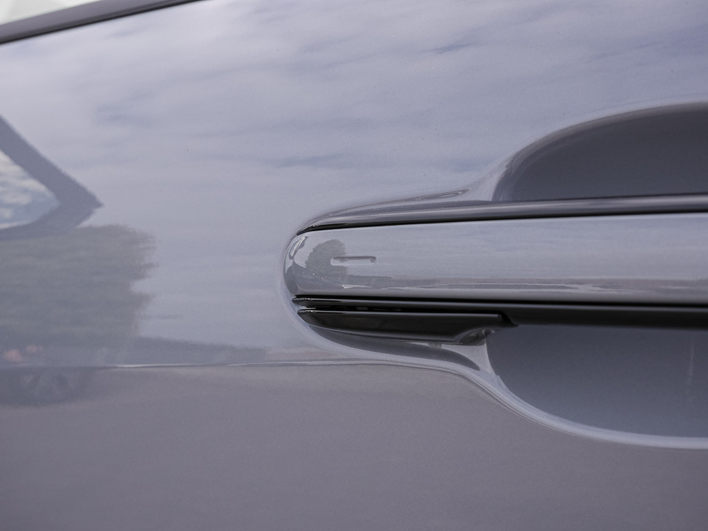 Fahrzeugansicht LEXUS LBX Emotion - Bild 2