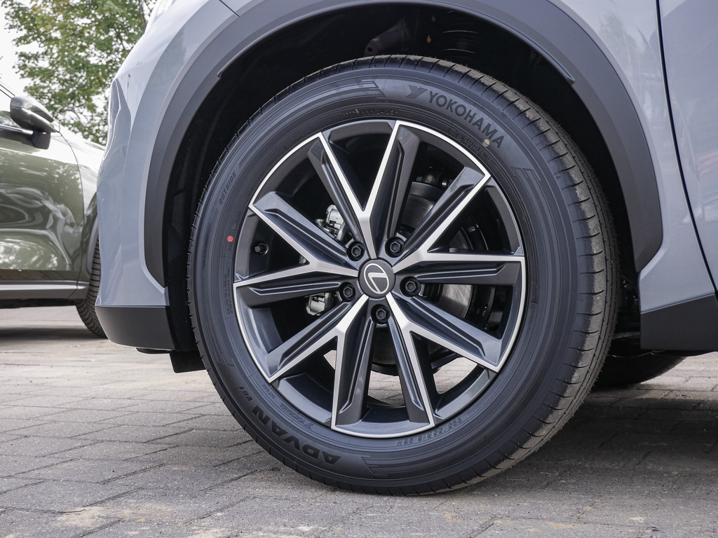 Fahrzeugansicht LEXUS LBX Emotion - Bild 34