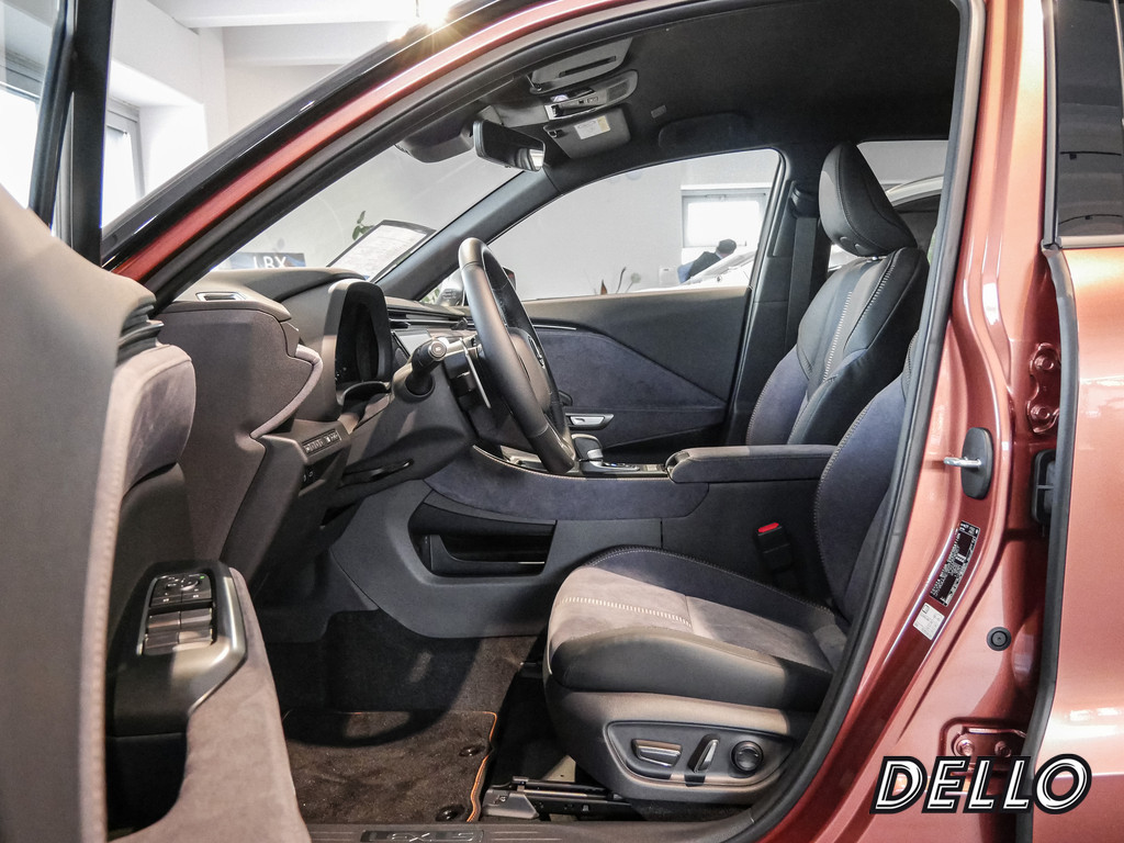 Fahrzeugansicht LEXUS LBX Cool - Bild 2