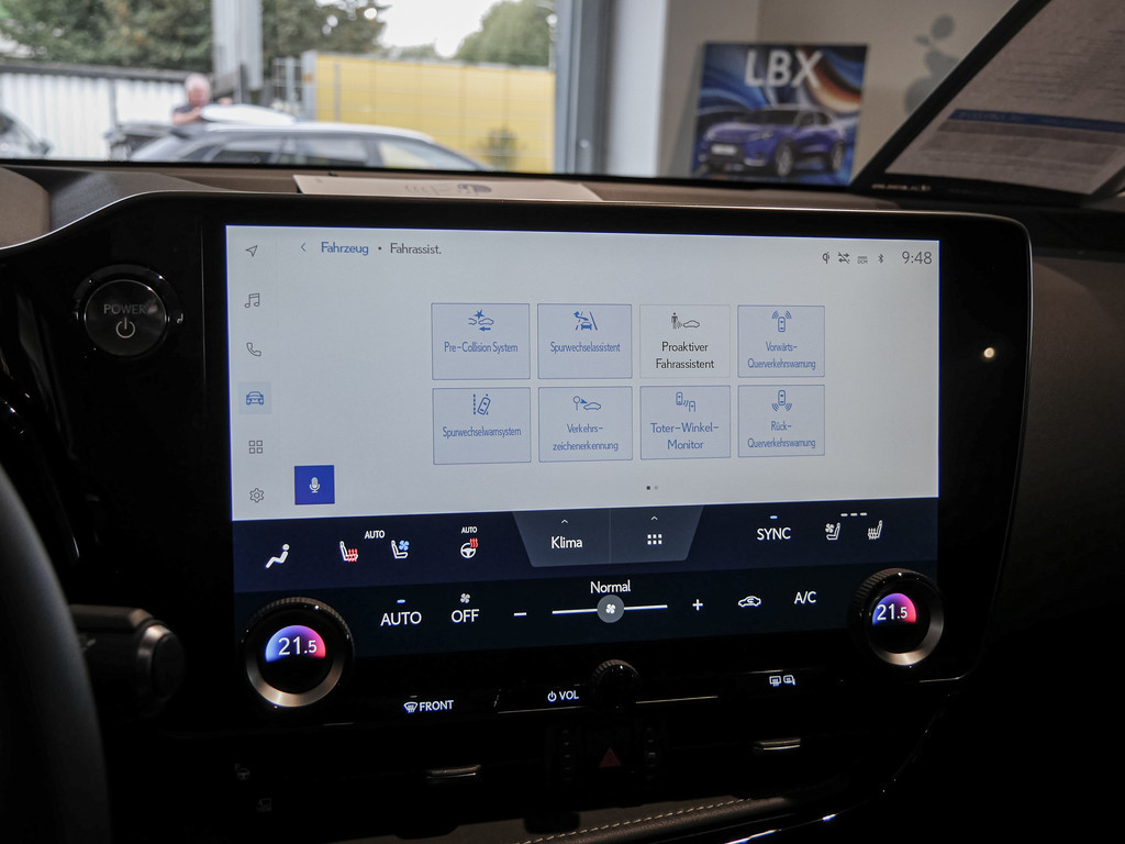 Fahrzeugansicht LEXUS NX 350h Luxury AWD - Bild 13