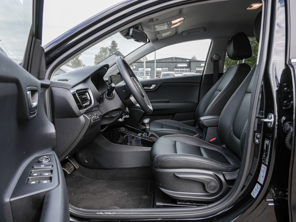 Fahrzeugansicht KIA Stonic 1.0 T-GDI Platinum Edition EUR - Bild 4