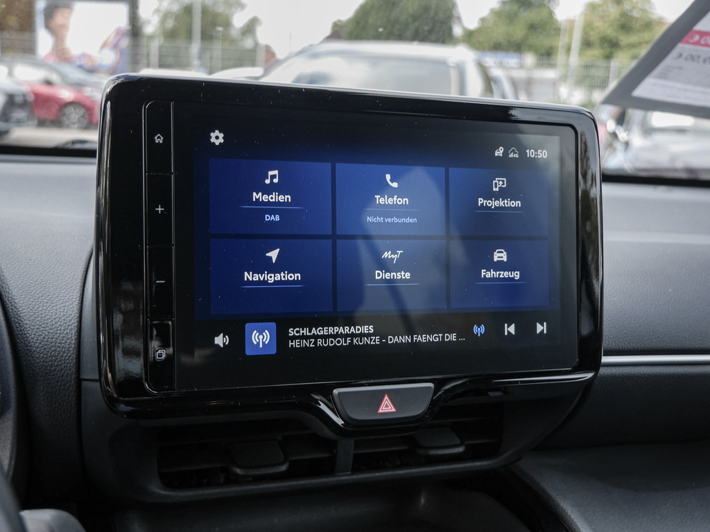 Fahrzeugansicht TOYOTA Yaris Cross 1.5 Hybrid FWD Team Deutschland - Bild 11