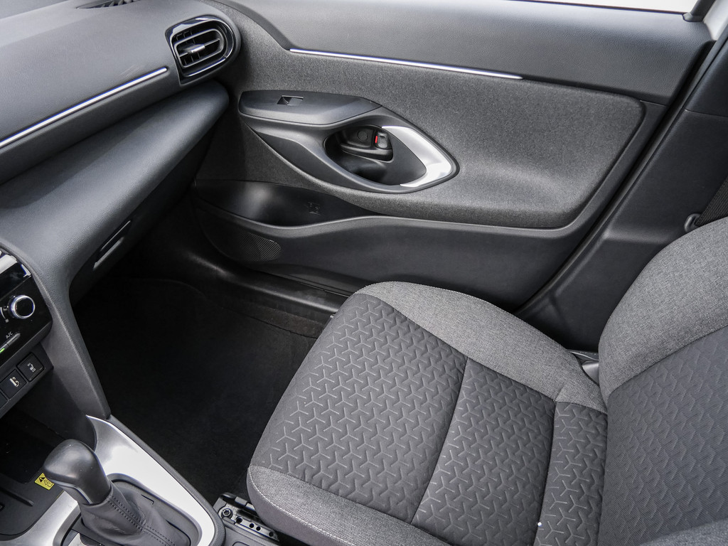 Fahrzeugansicht TOYOTA Yaris Cross 1.5 Hybrid FWD Team Deutschland - Bild 21