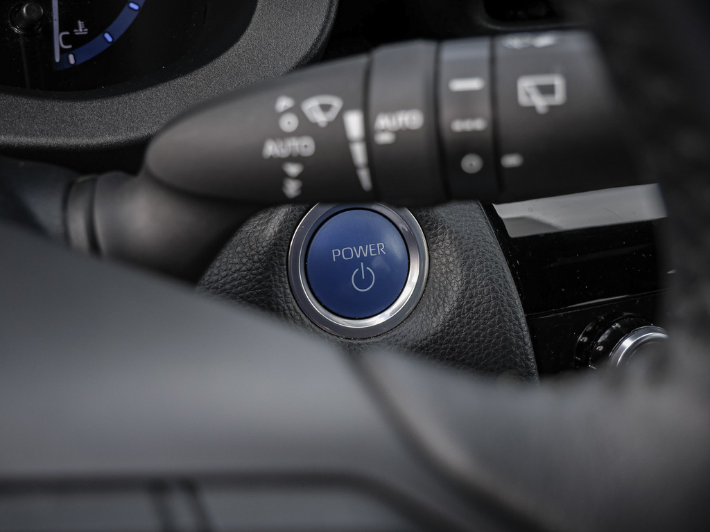 Fahrzeugansicht TOYOTA Yaris Cross 1.5 Hybrid FWD Team Deutschland - Bild 27