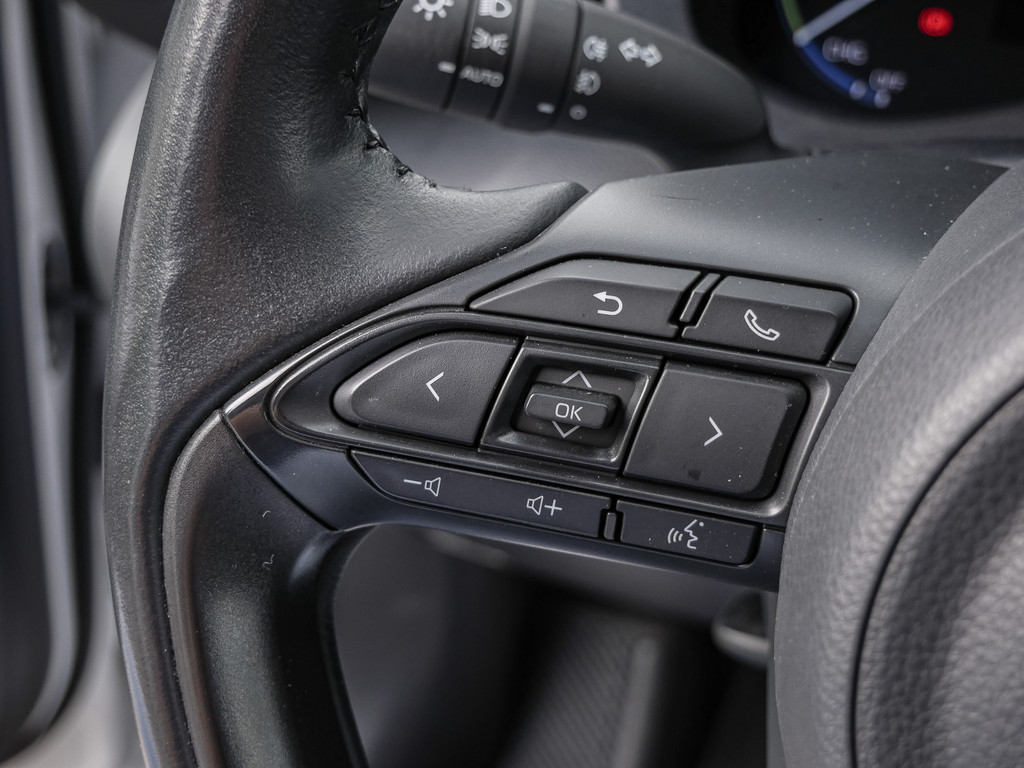 Fahrzeugansicht TOYOTA Yaris Cross 1.5 Hybrid FWD Team Deutschland - Bild 29