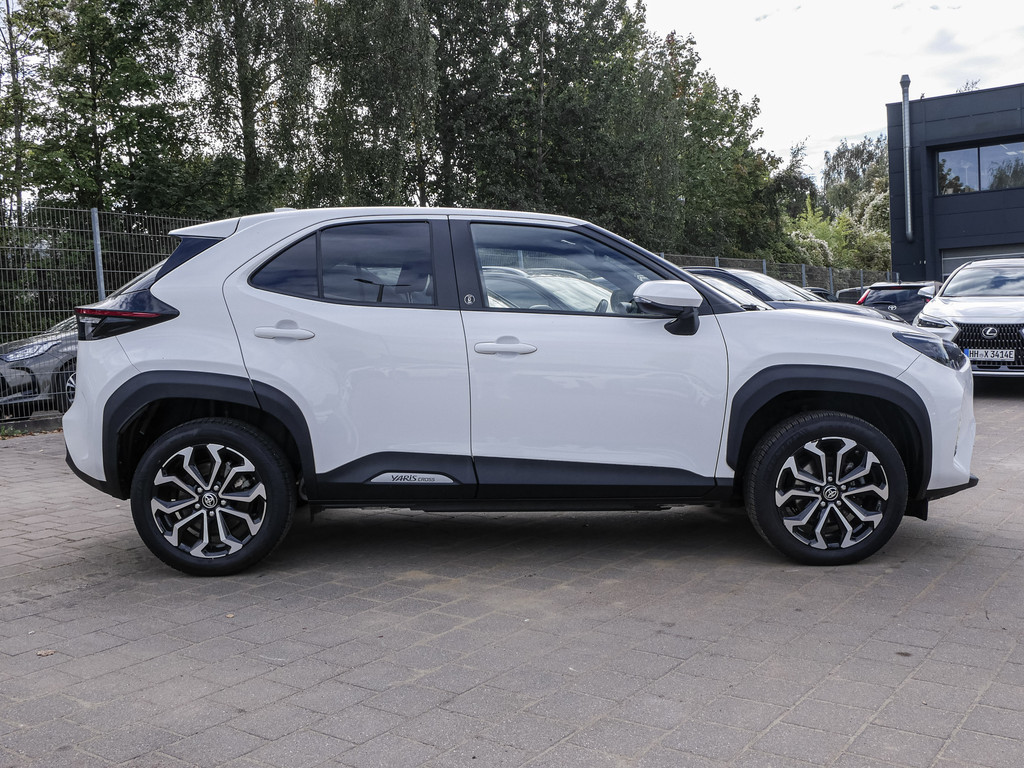 Fahrzeugansicht TOYOTA Yaris Cross 1.5 Hybrid FWD Team Deutschland - Bild 34