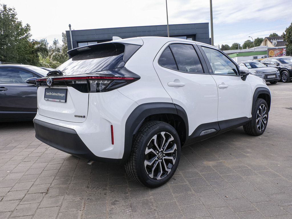 Fahrzeugansicht TOYOTA Yaris Cross 1.5 Hybrid FWD Team Deutschland - Bild 37