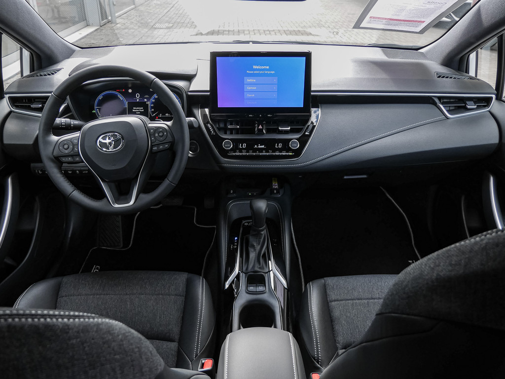 Fahrzeugansicht TOYOTA Corolla Touring Sports 2.0 Hybrid Teamplayer - Bild 6