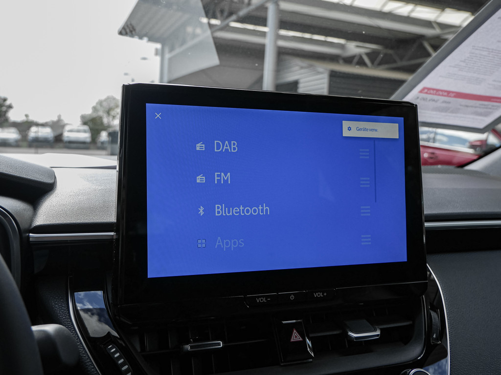 Fahrzeugansicht TOYOTA Corolla Touring Sports 2.0 Hybrid Teamplayer - Bild 11