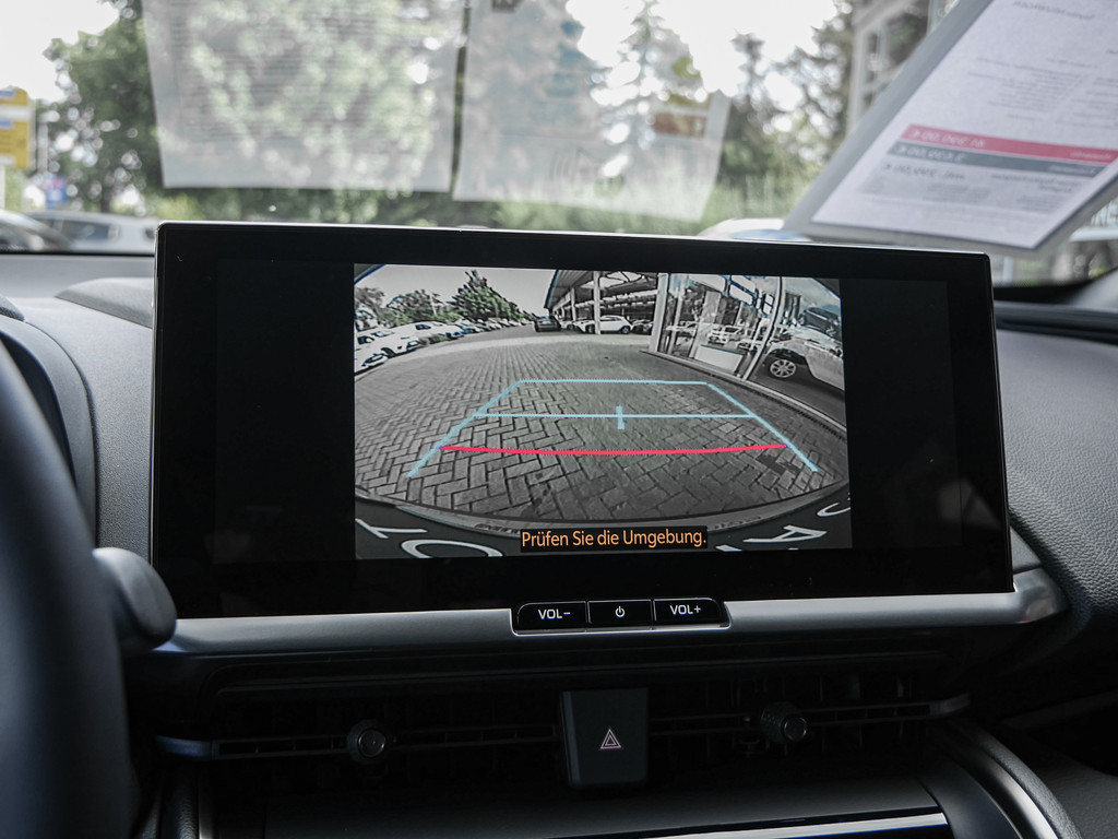 Fahrzeugansicht TOYOTA C-HR 1.8 Hybrid FWD Team Deutschland - Bild 13