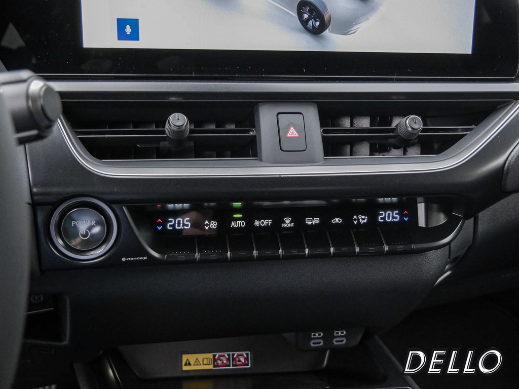 Fahrzeugansicht LEXUS UX 2.0 300 h - Bild 17