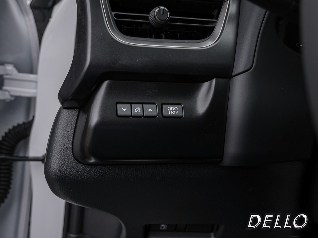 Fahrzeugansicht LEXUS UX 2.0 300 h - Bild 31
