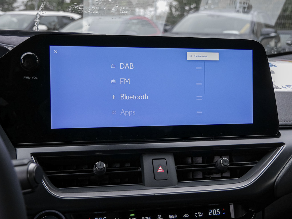 Fahrzeugansicht LEXUS UX 300 h F Sport Design - Bild 13