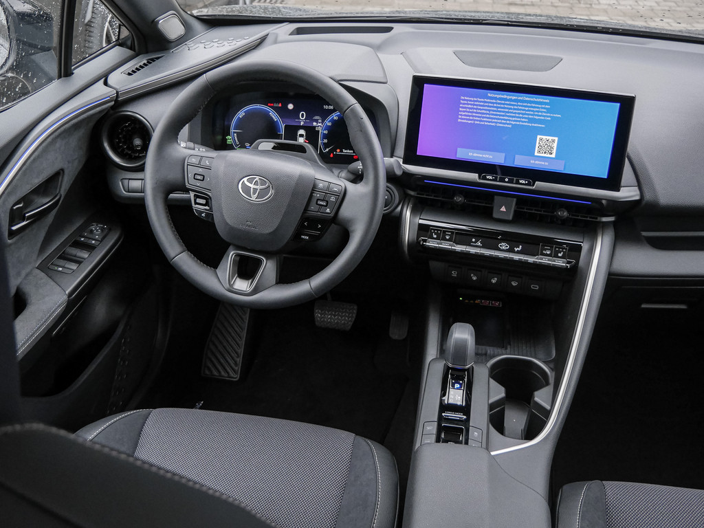 Fahrzeugansicht TOYOTA C-HR 2.0 Plug-In Hybrid FWD Lounge - Bild 8