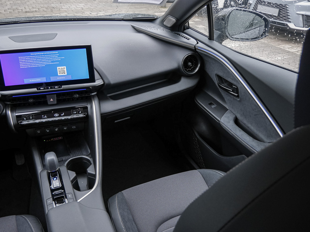 Fahrzeugansicht TOYOTA C-HR 2.0 Plug-In Hybrid FWD Lounge - Bild 9