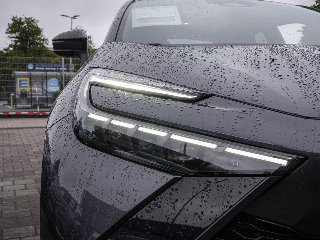 Fahrzeugansicht TOYOTA C-HR 2.0 Plug-In Hybrid FWD Lounge - Bild 30
