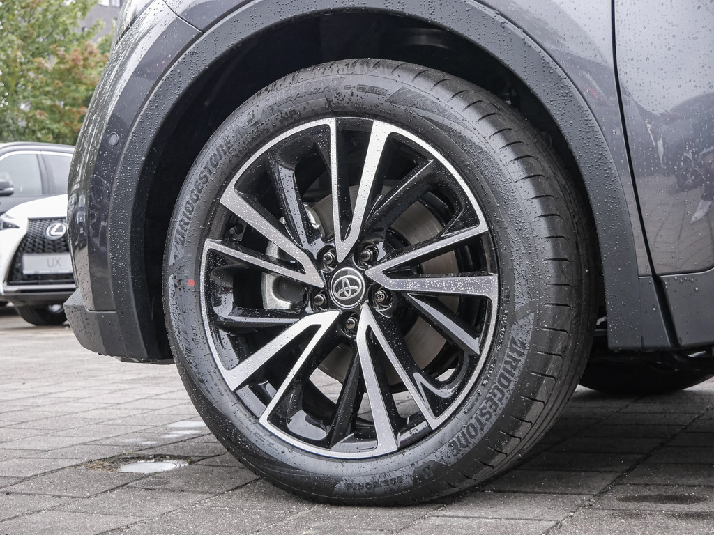 Fahrzeugansicht TOYOTA C-HR 2.0 Plug-In Hybrid FWD Lounge - Bild 37