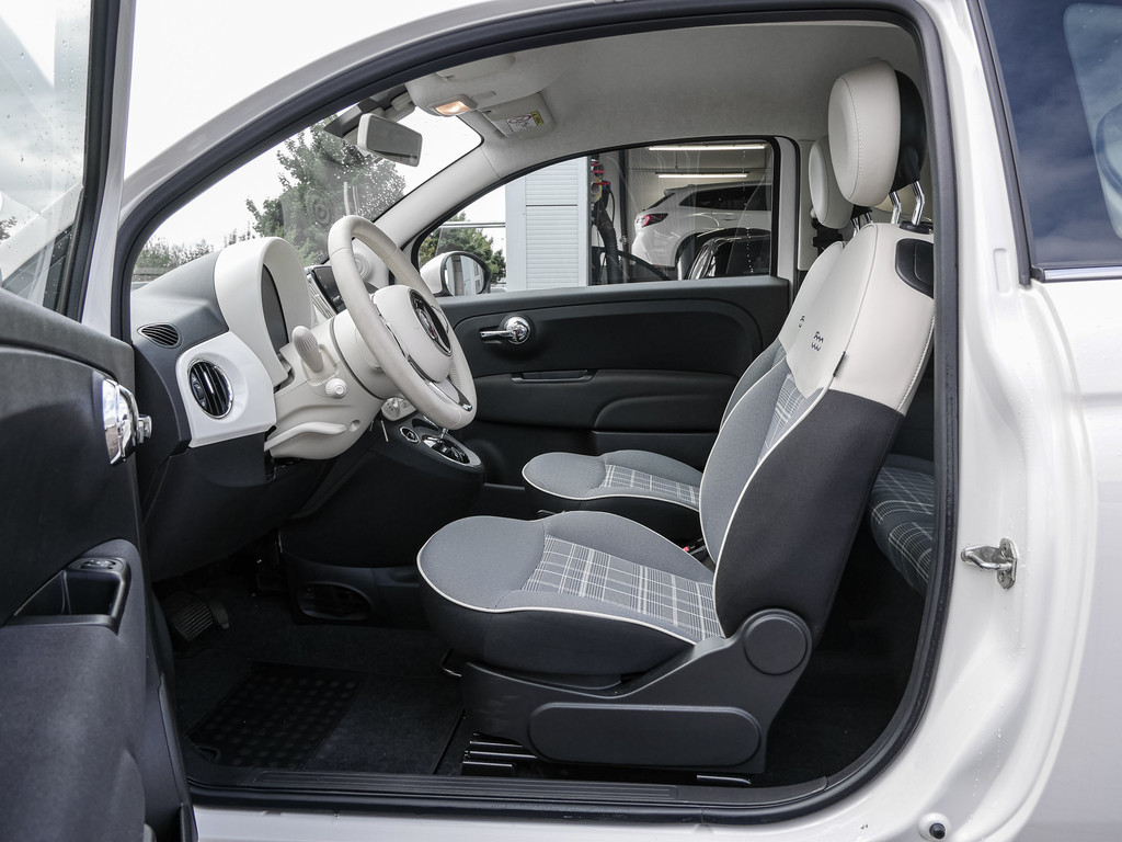 Fahrzeugansicht FIAT 500 1.2 Lounge - Bild 2