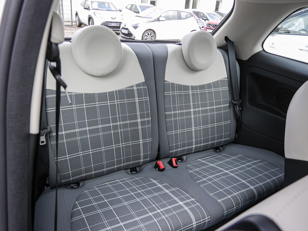 Fahrzeugansicht FIAT 500 1.2 Lounge - Bild 4