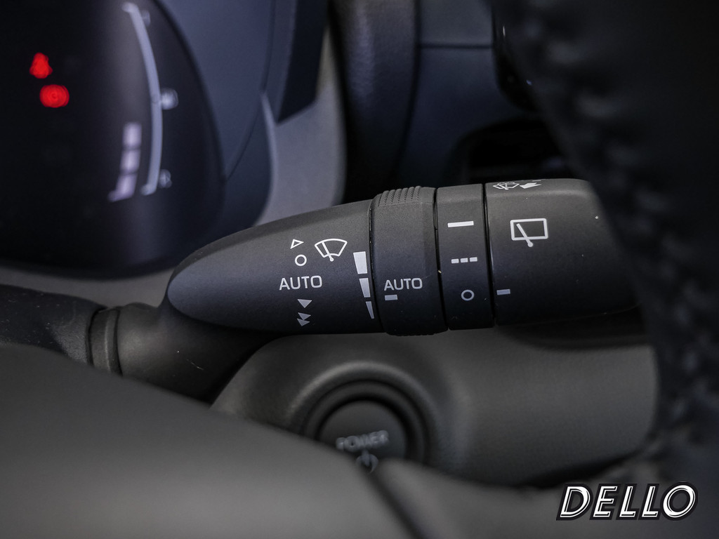 Fahrzeugansicht TOYOTA Yaris 1.5 Hybrid Teamplayer - Bild 28