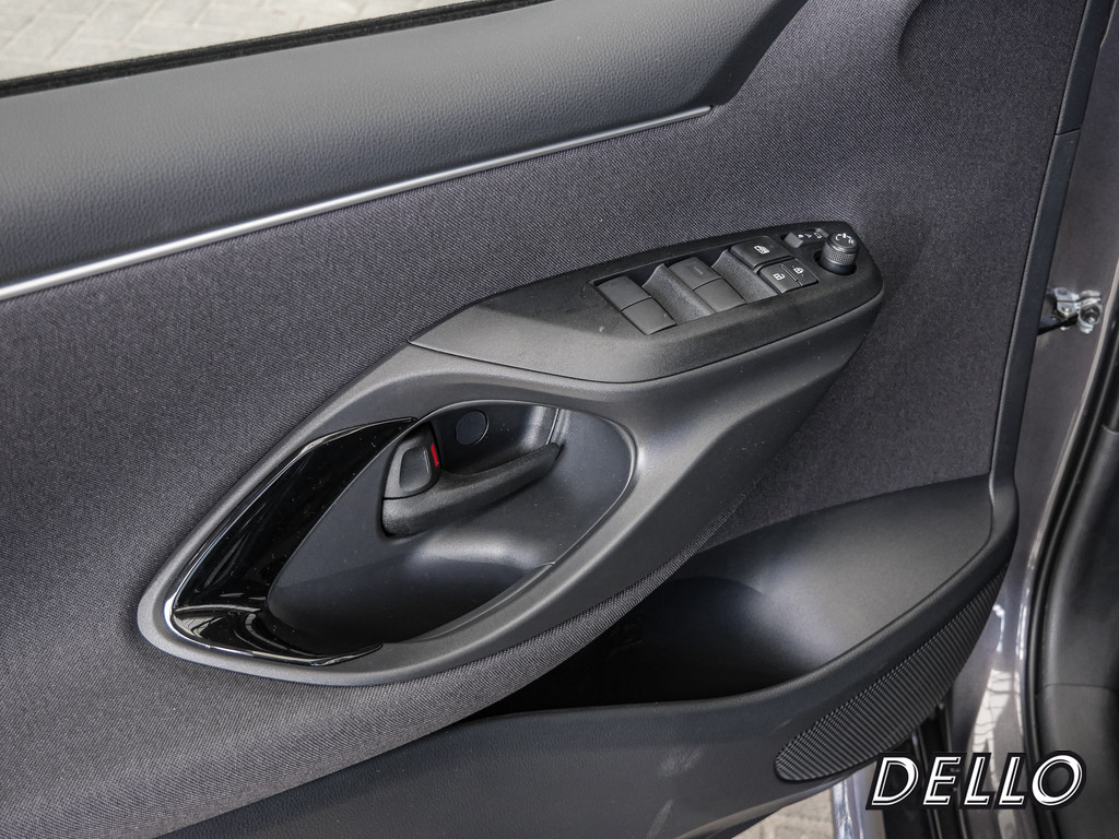 Fahrzeugansicht TOYOTA Yaris 1.5 Hybrid Teamplayer - Bild 37