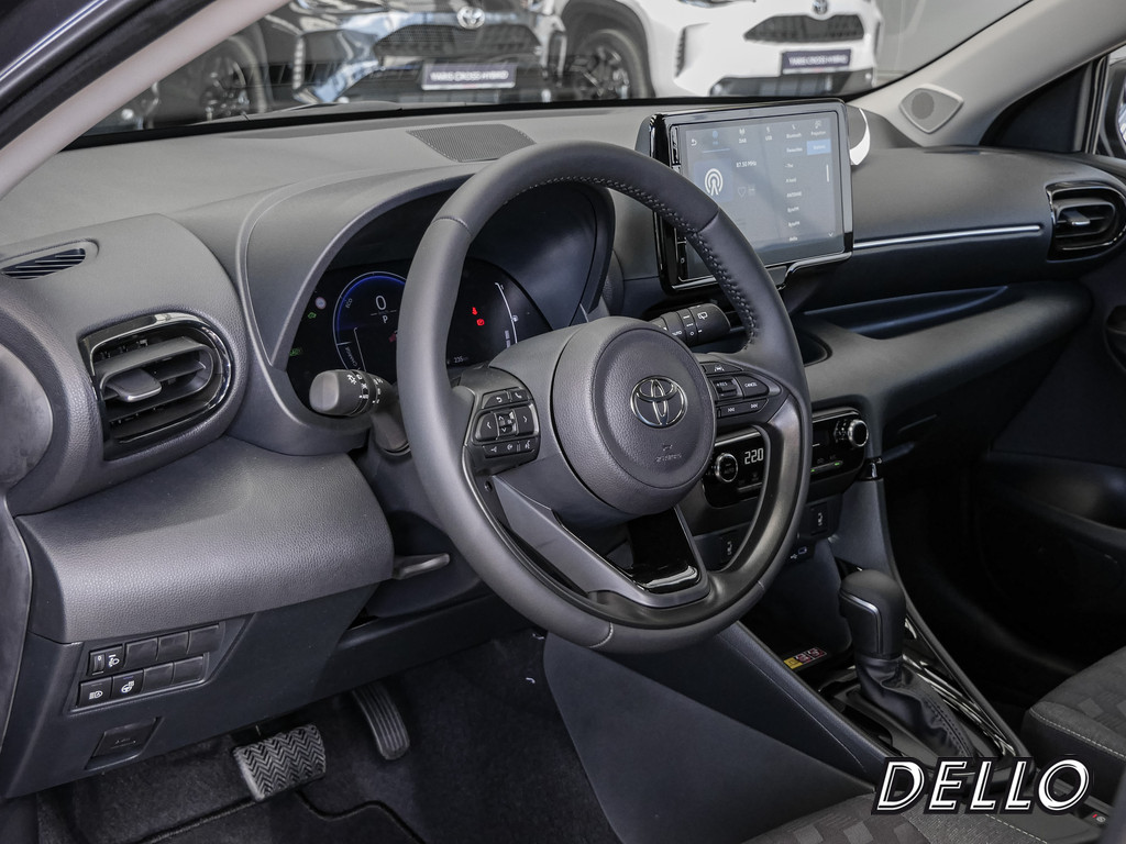 Fahrzeugansicht TOYOTA Yaris 1.5 Hybrid Teamplayer - Bild 35