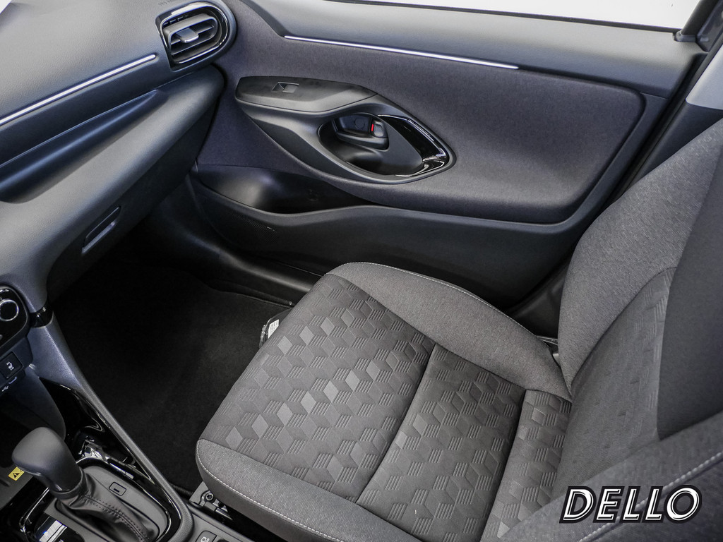 Fahrzeugansicht TOYOTA Yaris 1.5 Hybrid Teamplayer - Bild 24