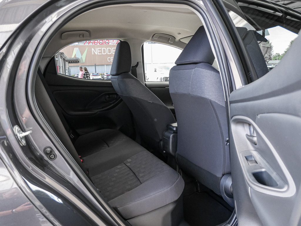 Fahrzeugansicht TOYOTA Yaris 1.5 Hybrid Teamplayer - Bild 7